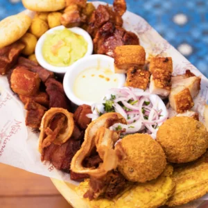 Batea de chicharrones