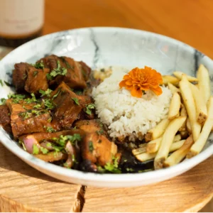 Lomo saltado